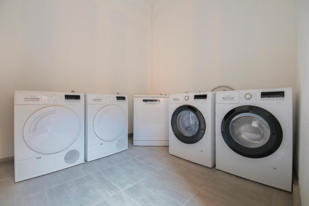 サン・テティエンヌLe Zebre, T1 Hypercentre Chic Et Cosy, Wifi Par Sovalfiアパートメント エクステリア 写真
